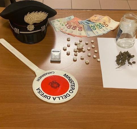 Sorpresi a letto con la cocaina Per loro scatta la denuncia 