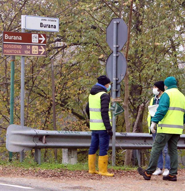 Lavori sul ponte Passerella chiusa