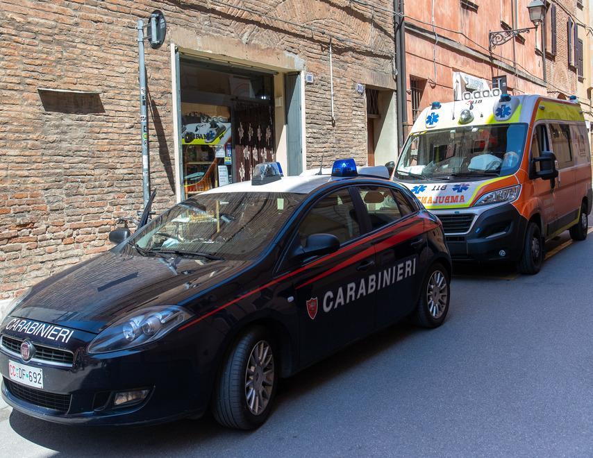 Colpito da infarto in caserma Pusher salvato e denunciato 