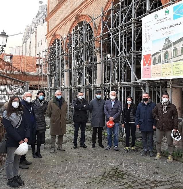 Aperto il cantiere Rinasce il municipio 