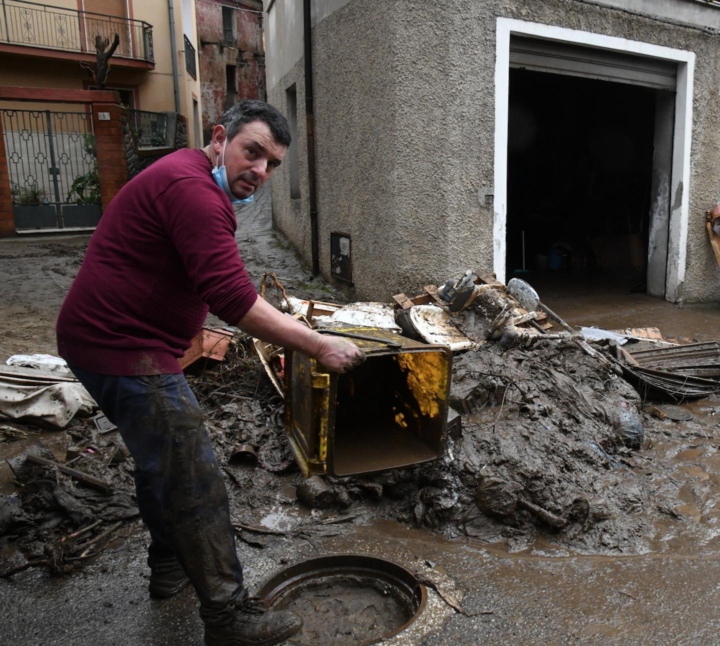 Travolti o sorpresi in casa: i drammi di tre vite spezzate 