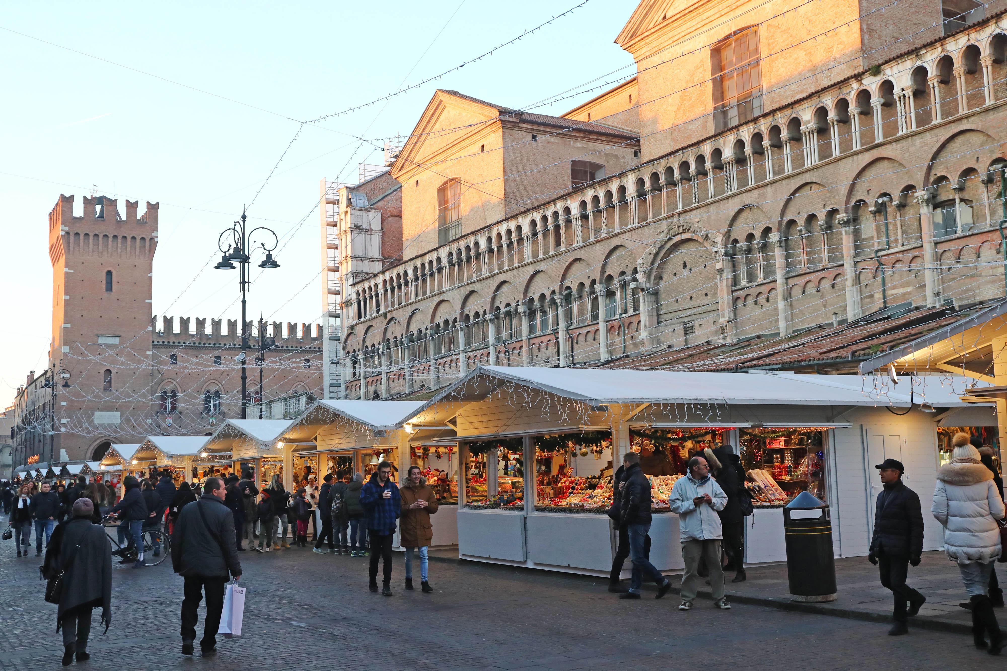 Ferrara, Listone in attesa del via libera alle bancarelle 