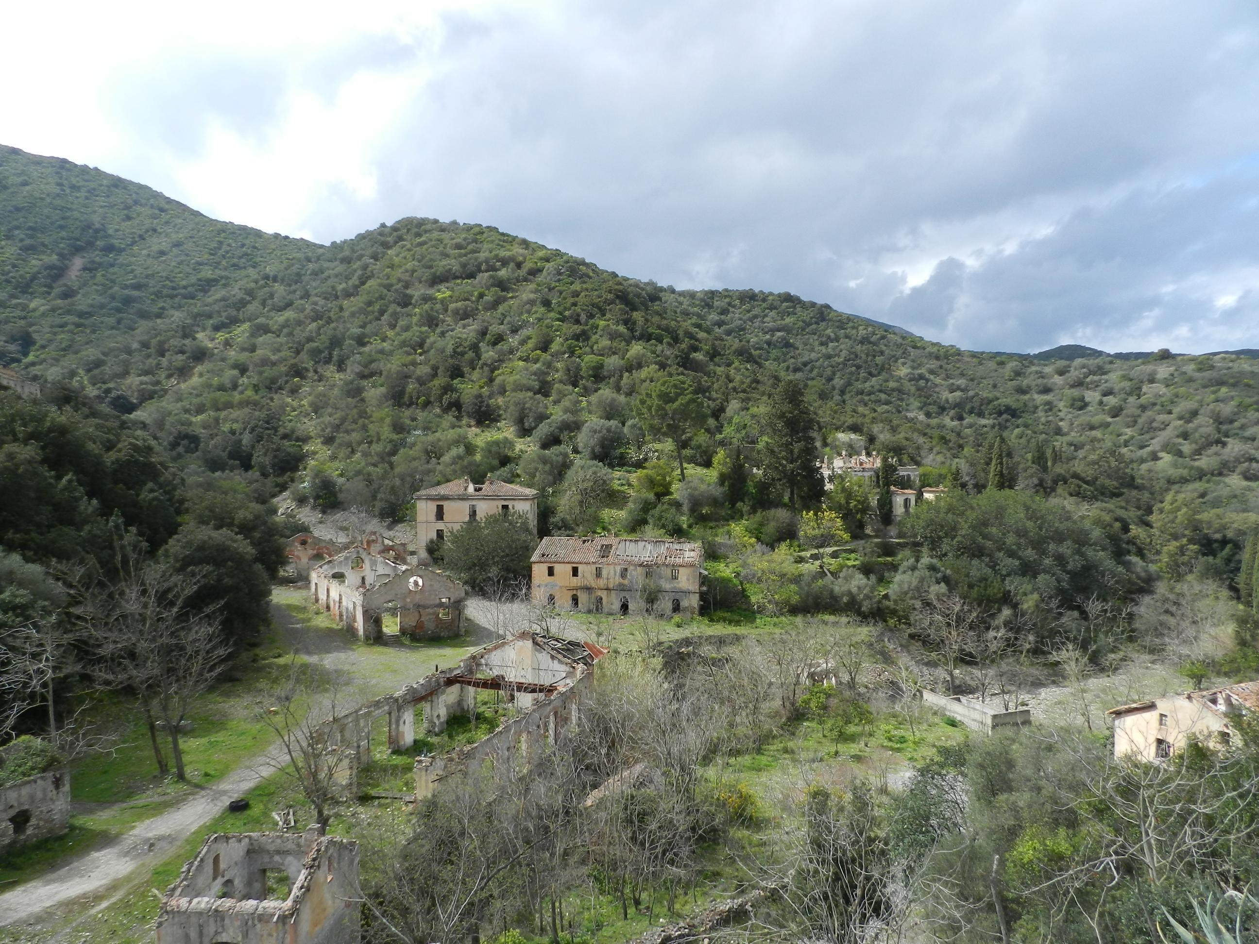 Arte e lavoro, fascino antico: Villaggio minerario di Monte Narba