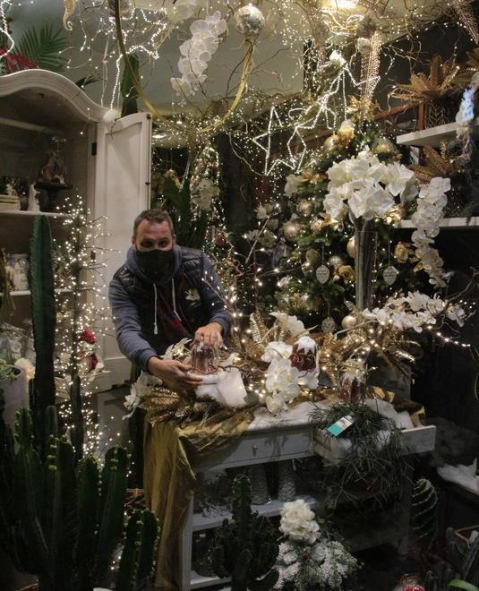 A Rosignano scatta la raccolta di addobbi di Natale da regalare ai bisognosi 