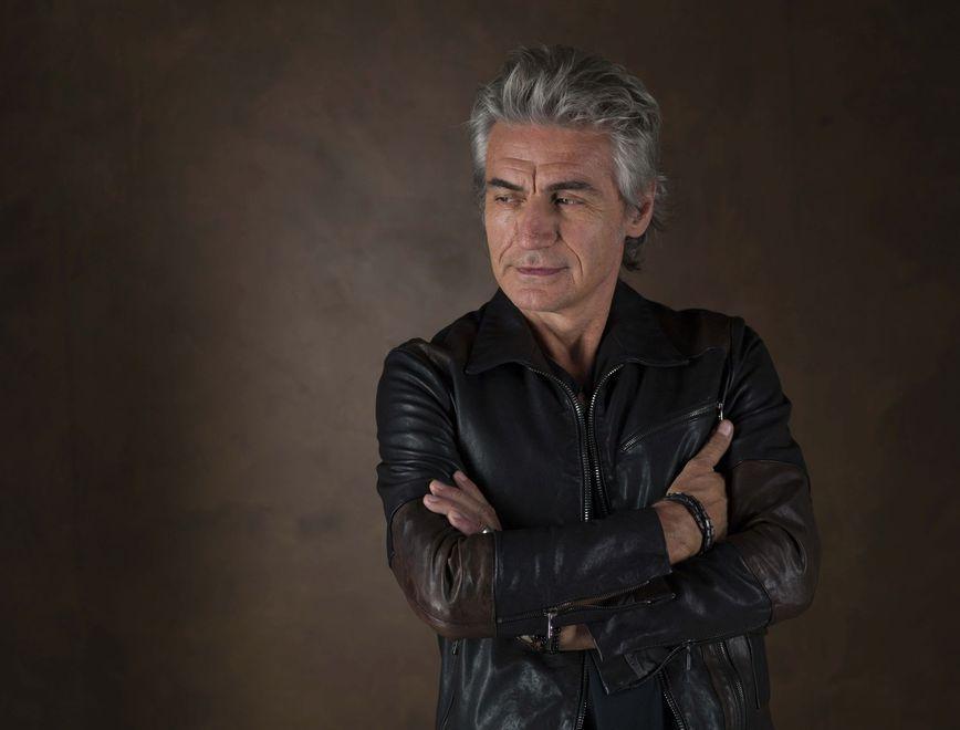 Ligabue festeggia 30 anni di carriera con un cd e un cofanetto 