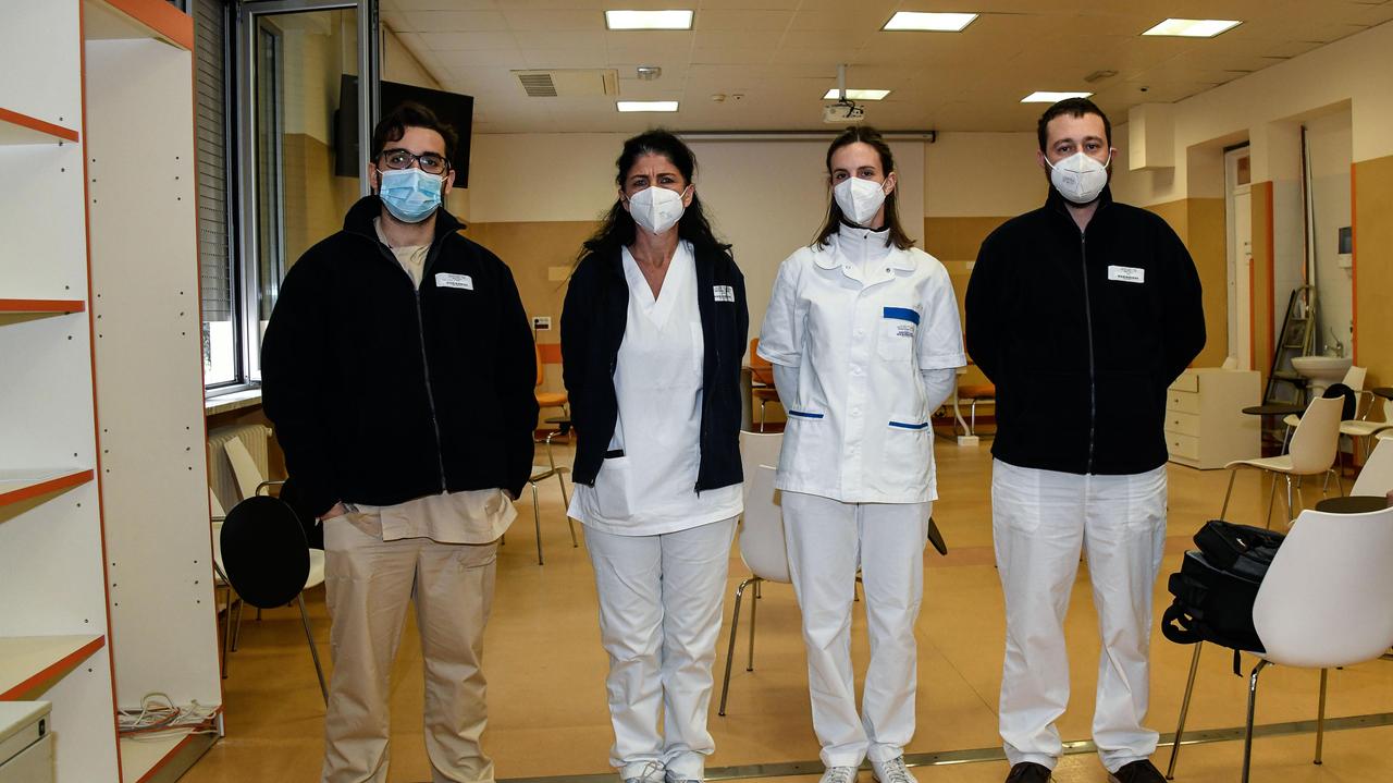 Da sinistra i dottori Antonio Polidoro, Monia Matacera, Giulia Marchi e Michele Rossi (foto Sernacchioli)