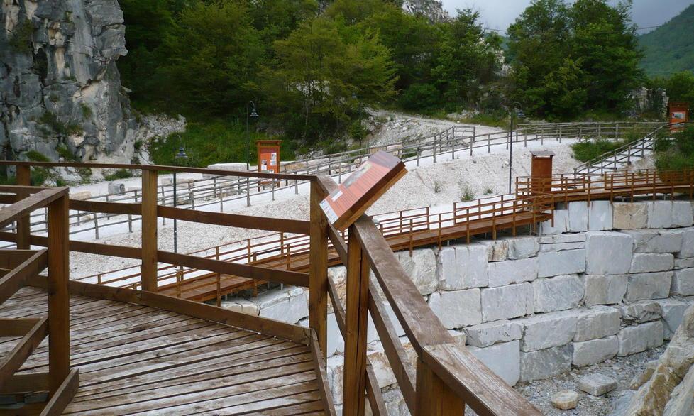 Area di Fossacava, in primo piano il parco archeologico