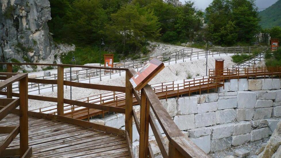 Area di Fossacava, in primo piano il parco archeologico