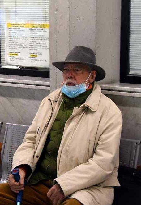 «Nella mia casa ci sono fumi e io non riesco più a dormire» 