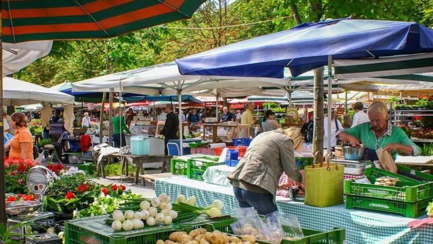 Dal 9 dicembre Mercato della terra in piazza 27 Aprile