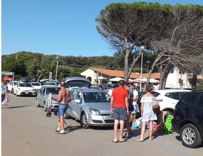 Viabilità e sosta a Baratti: dopo il blocco si riparte da qui 