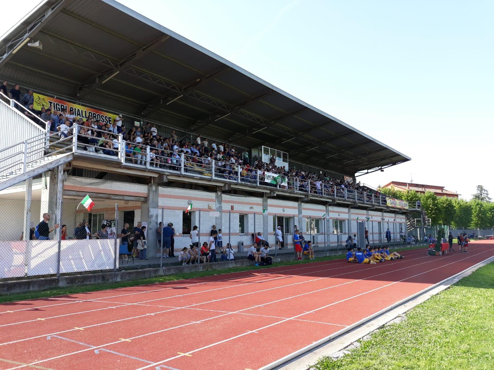San Felice tribuna dello stadio  senza collaudo, chiusa al pubblico 