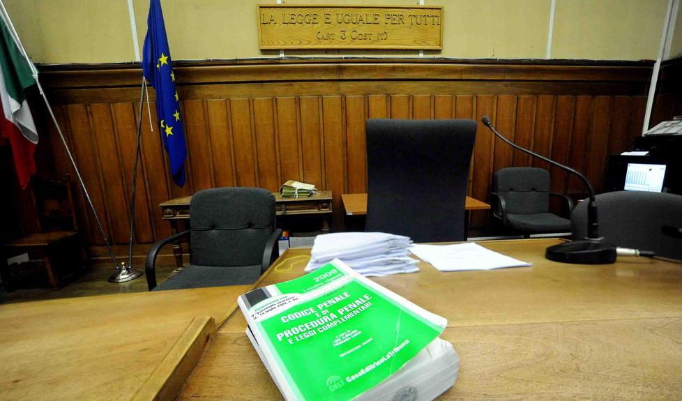 A giudizio ex consigliere comunale e funzionario per abuso d’ufficio 