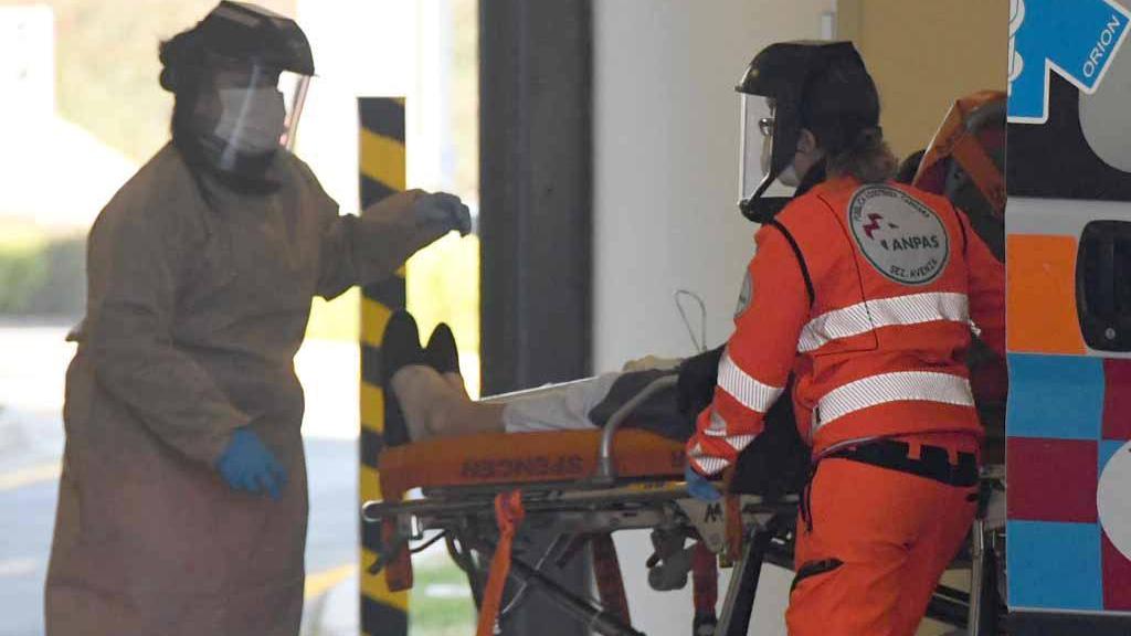 Coronavirus, la giornata più nera: nove morti nella provincia apuana, ora servono risposte