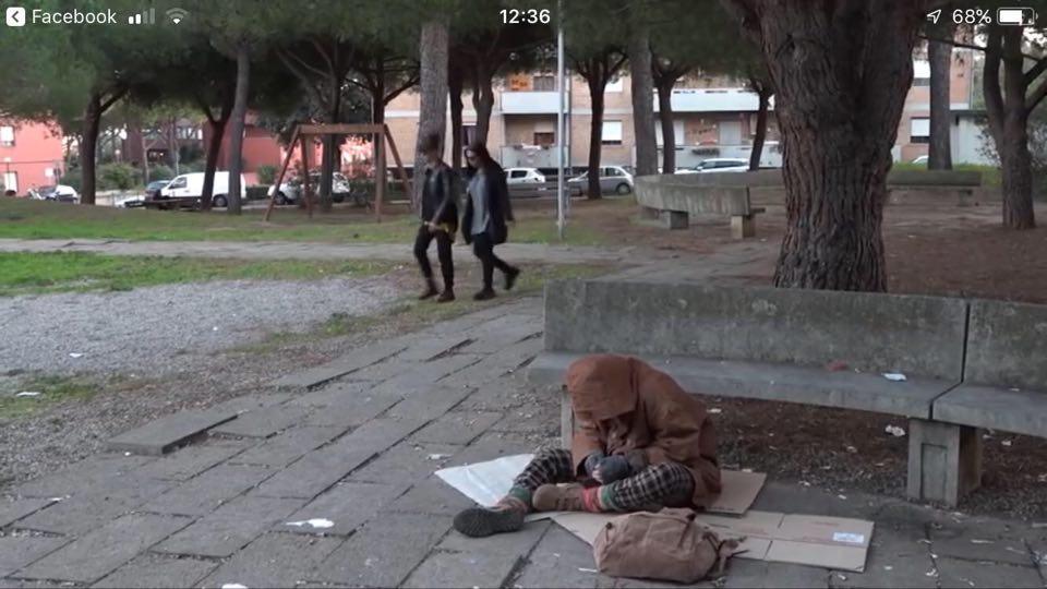 Un'immagine dal corto: si parte da razzismo, arroganza, bullismo fino alla piena condivisione della memoria e del dolore delle vittime della Shoah