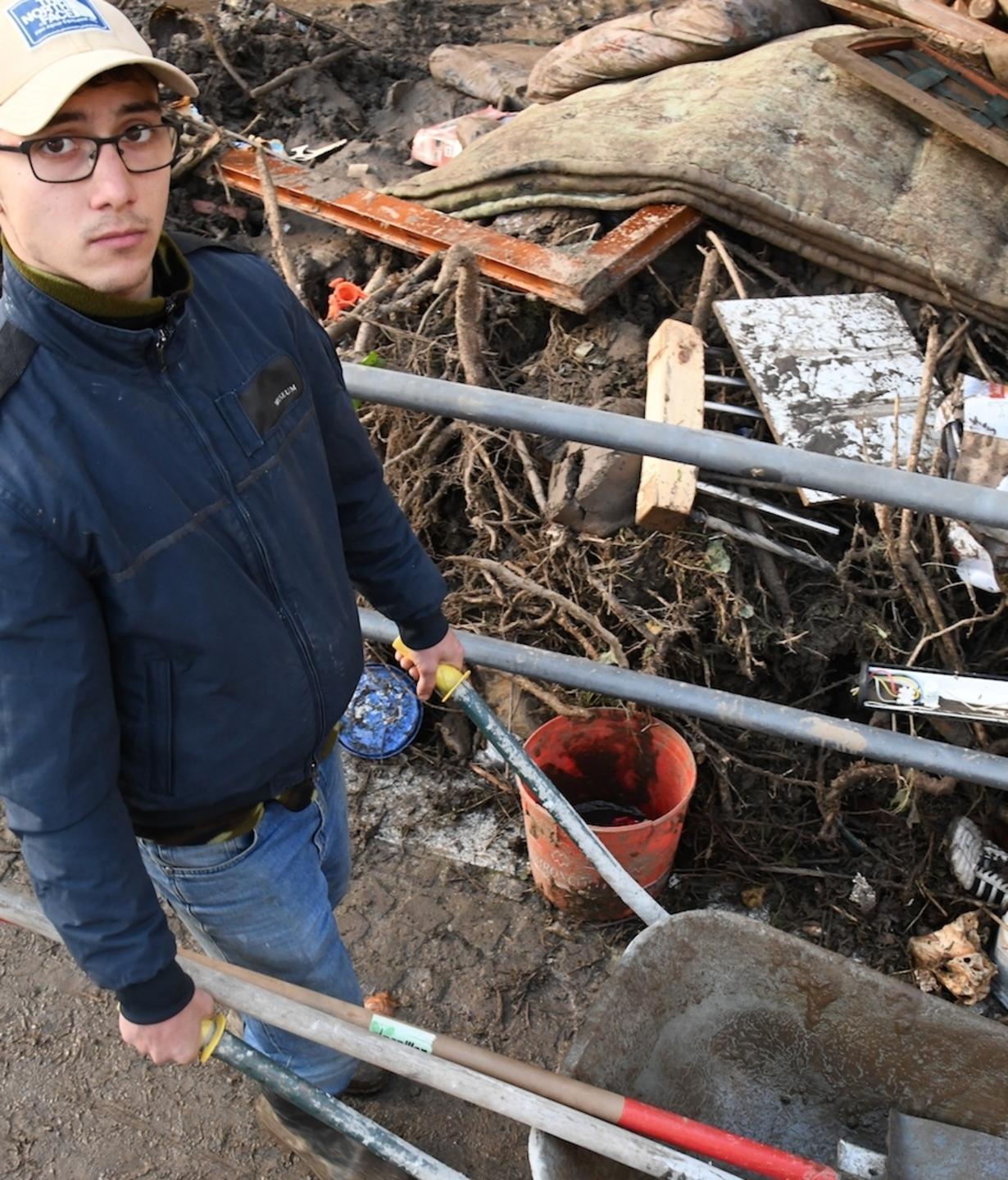 La valanga di detriti si ferma in periferia 