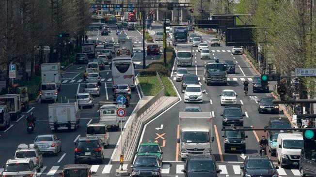 Giappone, stop benzina-diesel dal 2035
