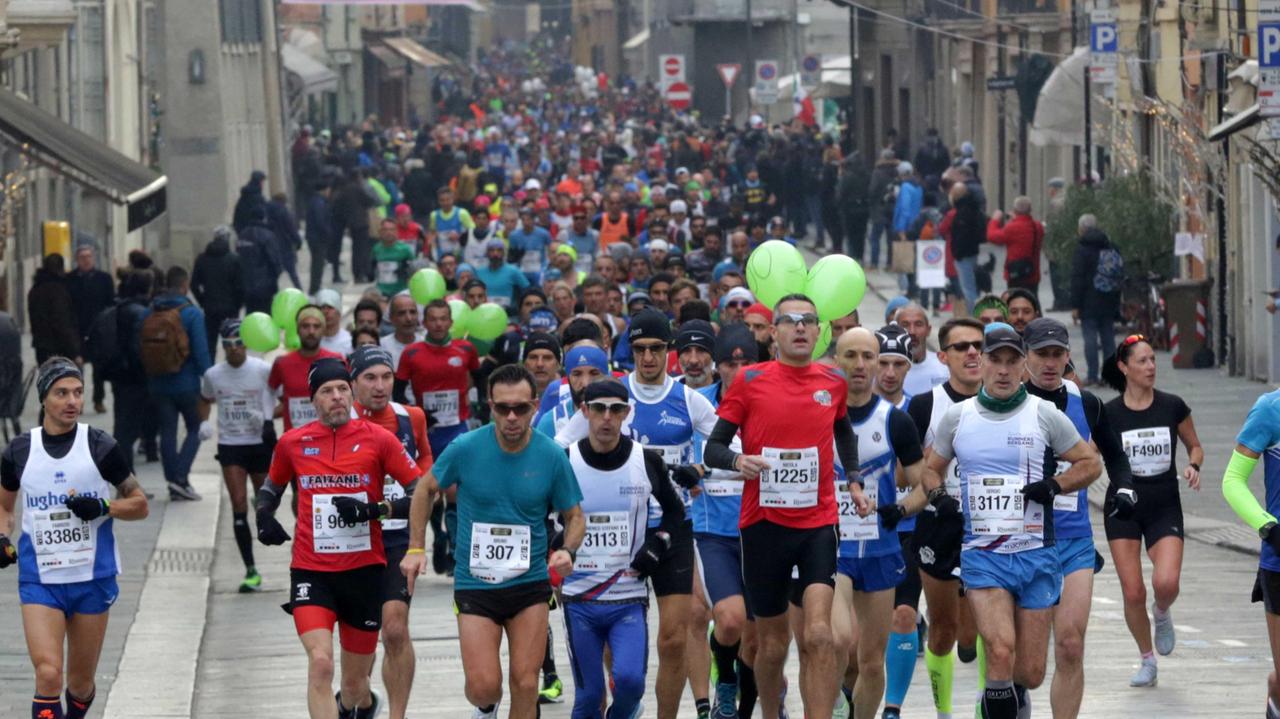 Una foto che dà l'idea dell'altissima affluenza dell'ultima edizione della Maratona del Tricolore, nel 2019