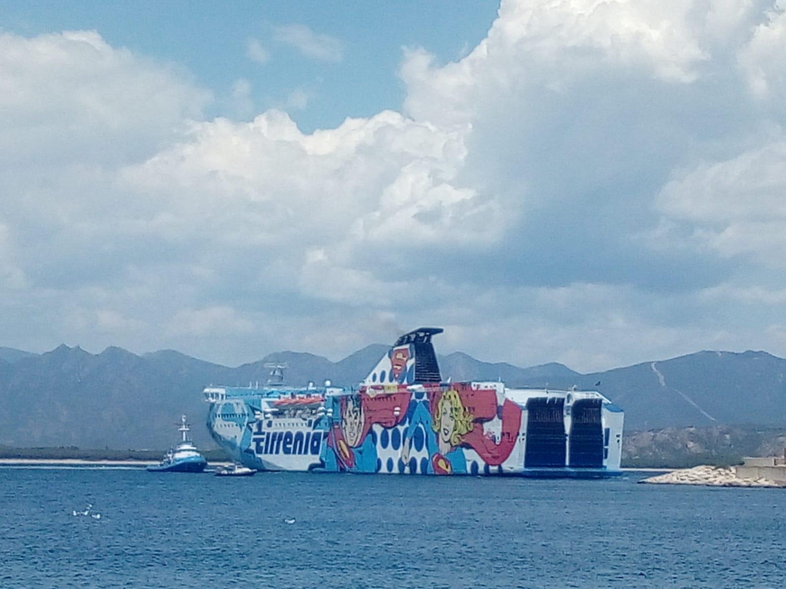 Tirrenia: spiraglio sulla proroga ma prenotazioni per la Sardegna ancora bloccate