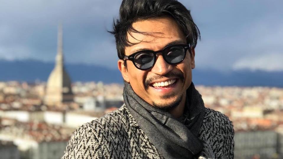 Muore per un malore mentre sta correndo il figlio di due ex assessori versiliesi