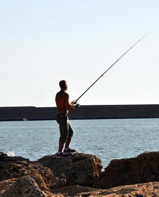 Pescatori amatoriali protestano per il divieto