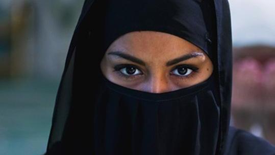 Chiude la moglie in casa in nome dell’islam