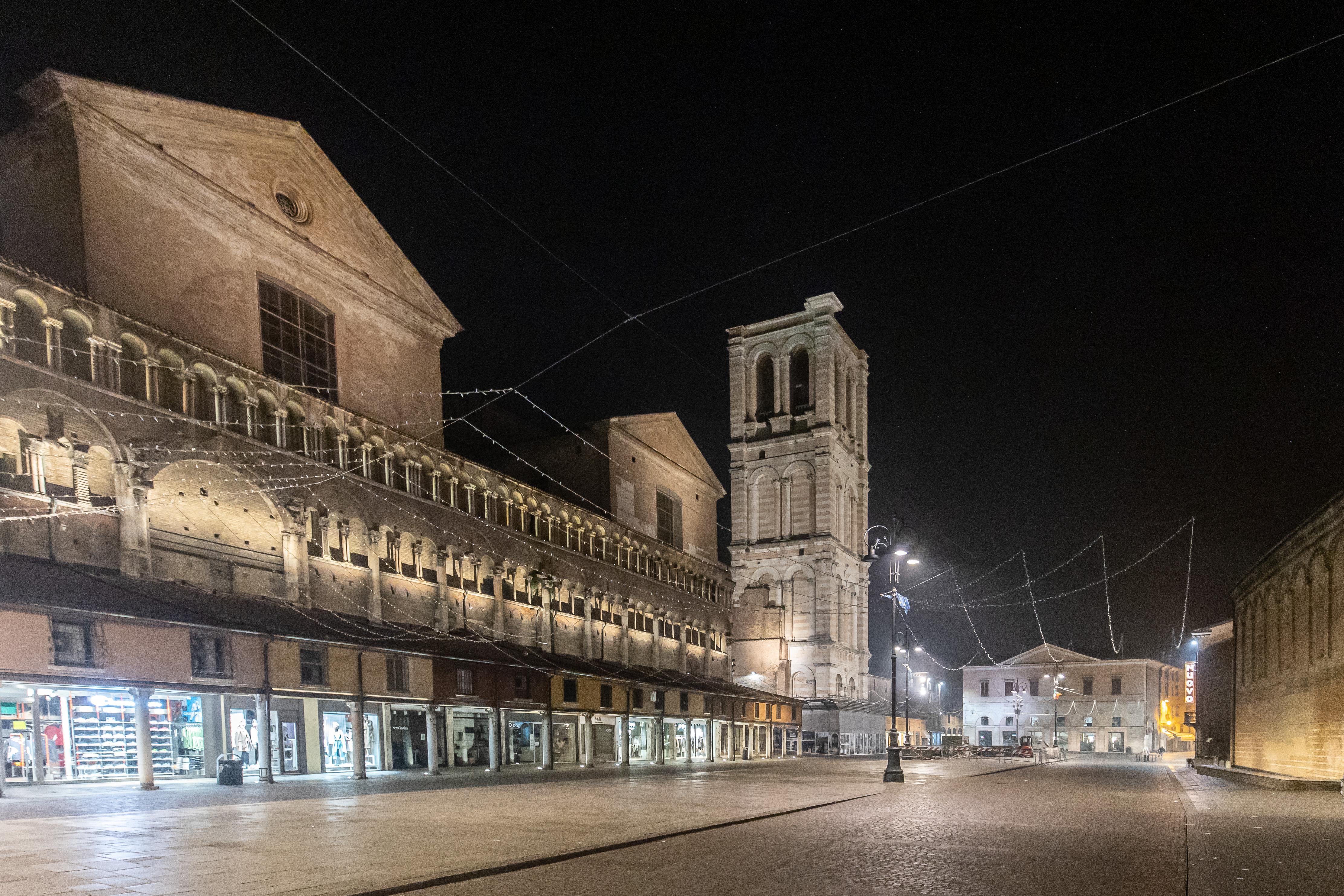 Piazza Trento e Trieste a Ferrara