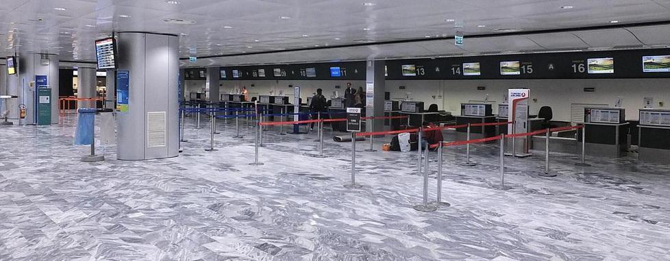 La crisi dell'aeroporto, ecco tutti i nodi: dalla salvaguardia dei posti di lavoro alla tenuta dei conti del Pisamover 