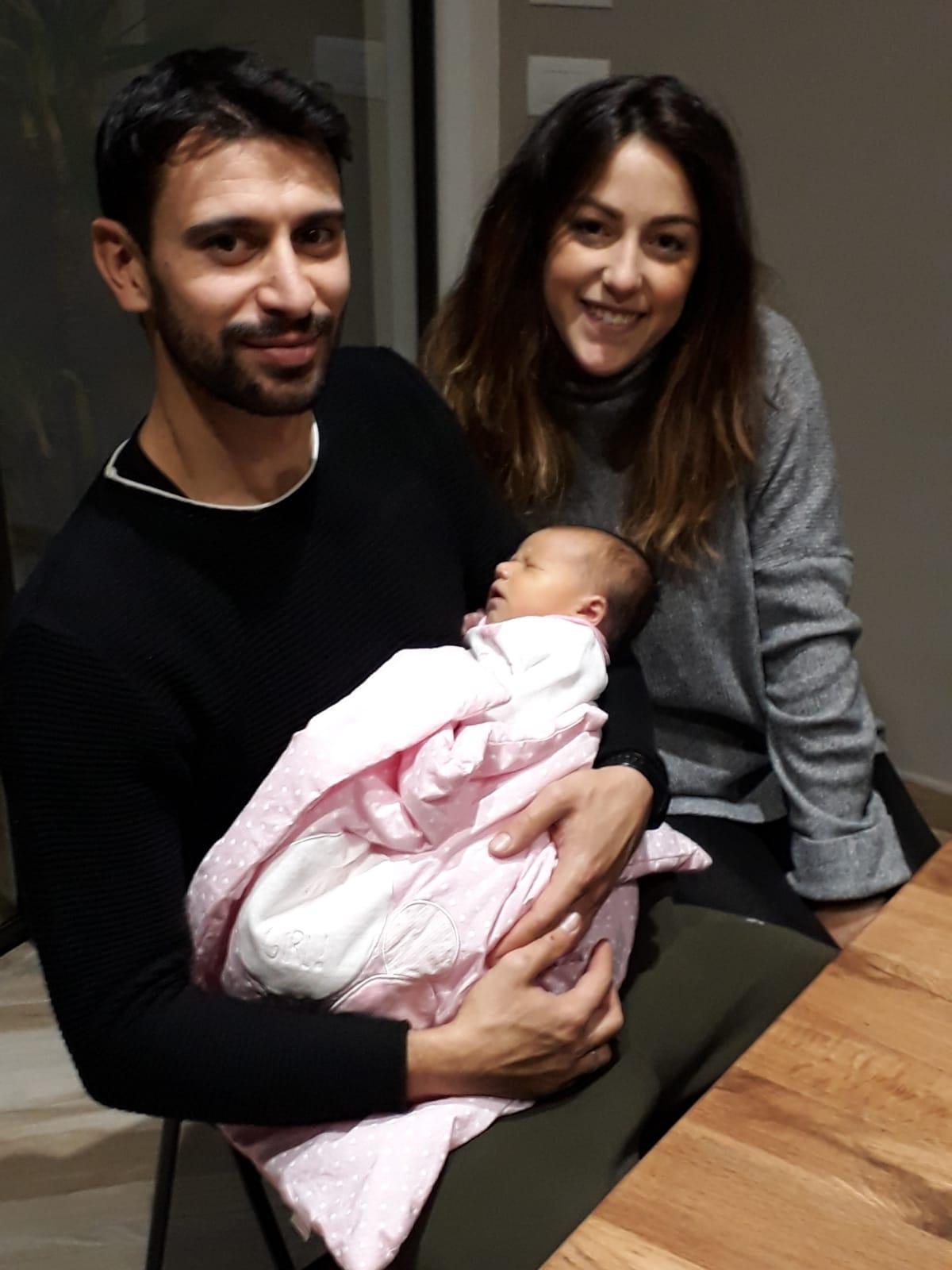Giorgia nasce in pandemia: nonni, bis e trisavoli a distanza 