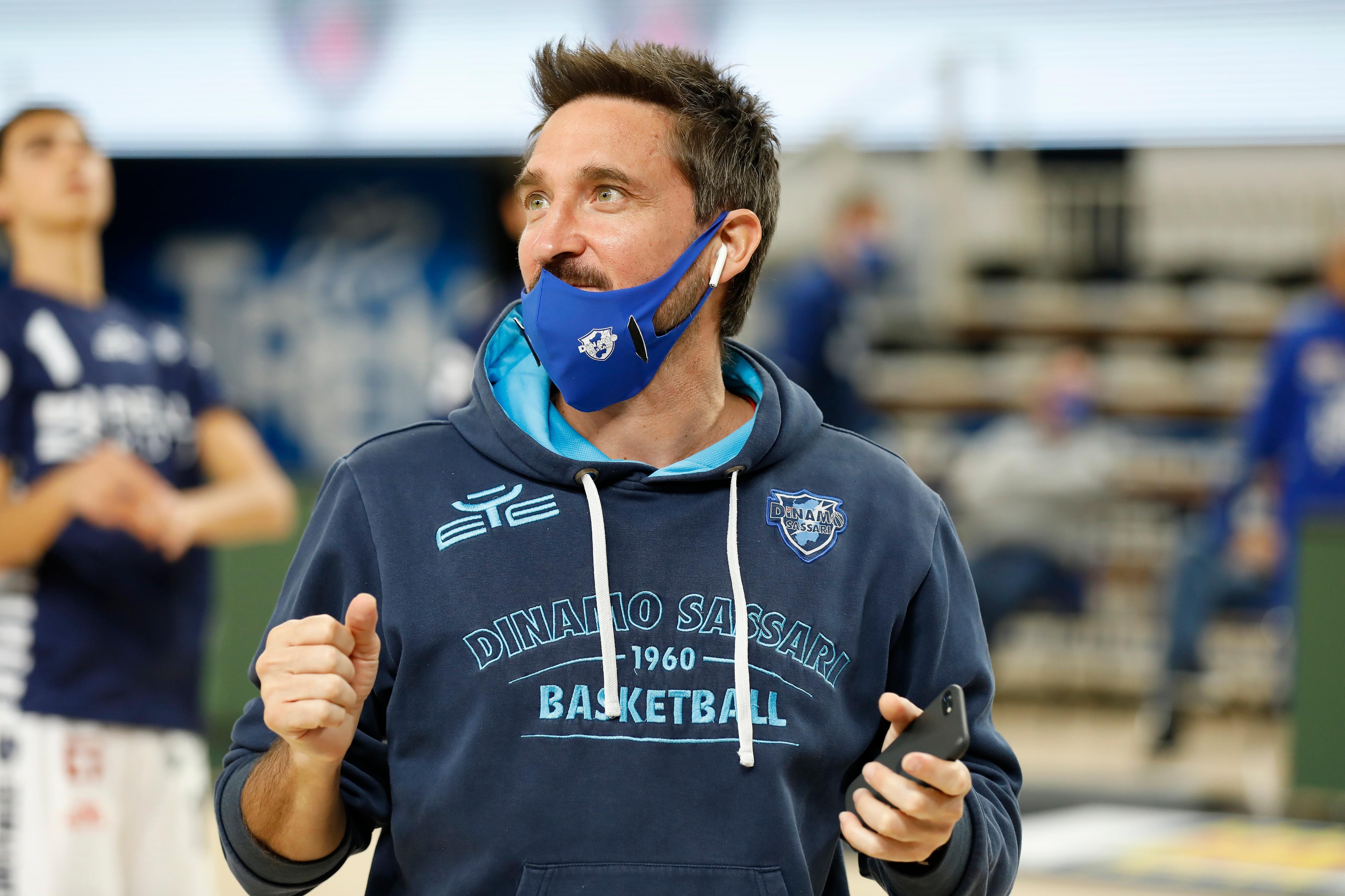 Il coach della Dinamo Pozzecco