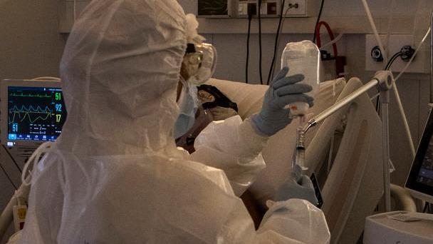 «Il nemico invisibile ci ha travolti tutti Ma il valore della vita è inestimabile»