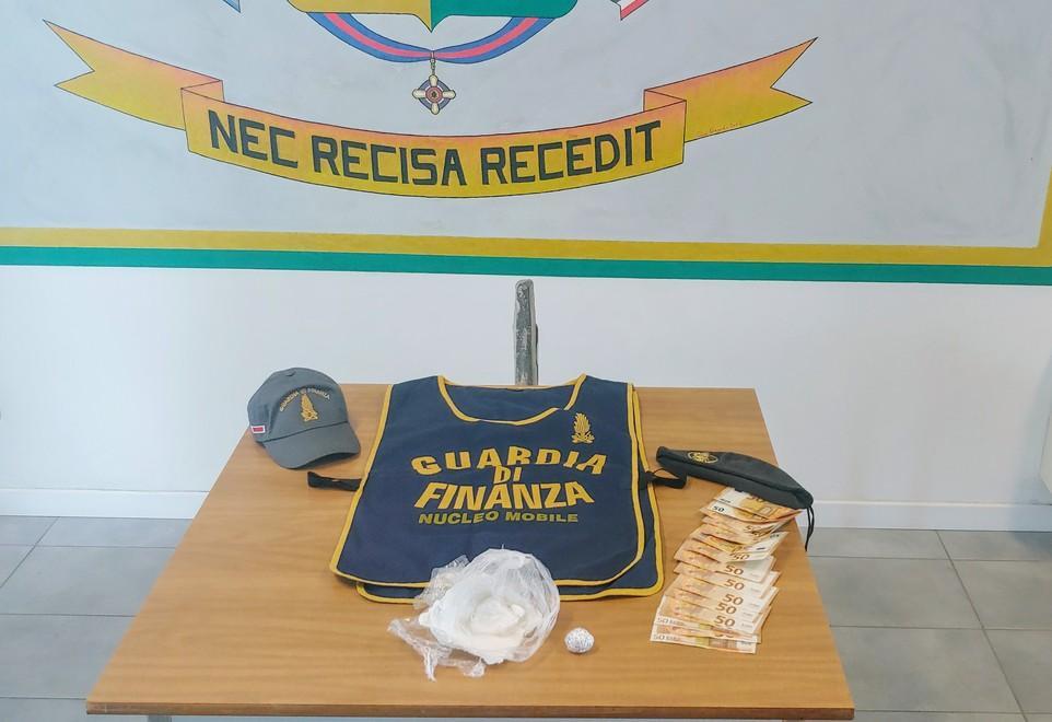 Denunciato un 44enne Mezzo etto di cocaina in un barattolo di riso