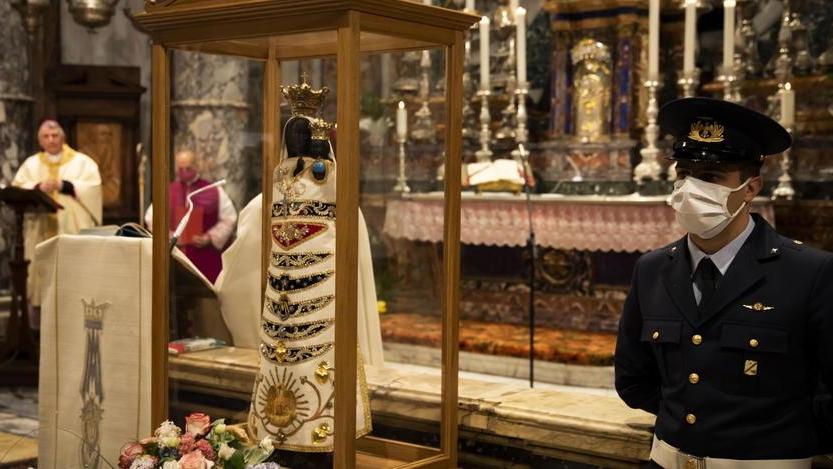 Madonna di Loreto patrona degli avieri, rito a Montenero
