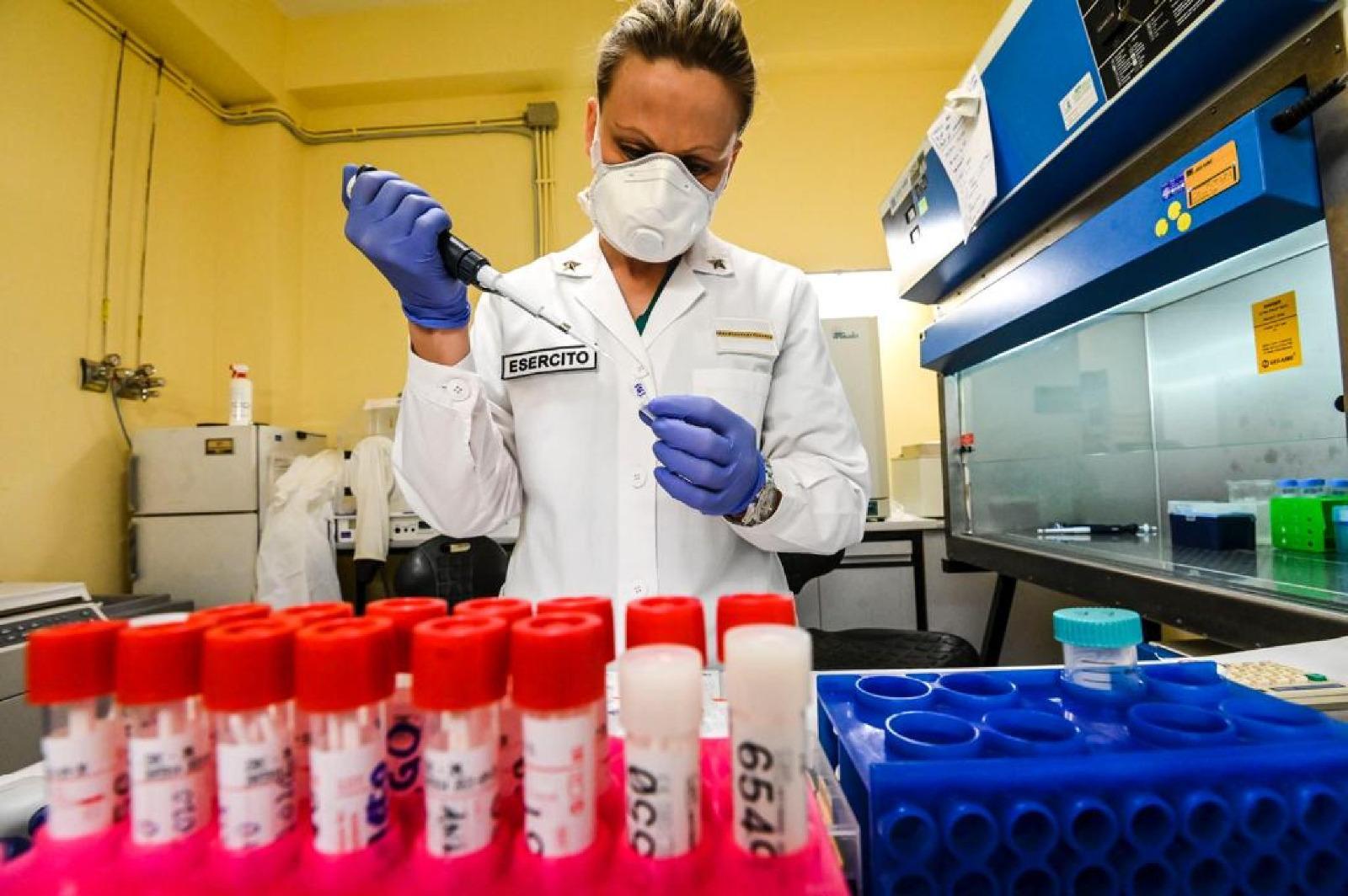 Covid, tamponi rapidi per tutti i sardi. Solinas: "Nascerà un modello Sardegna"