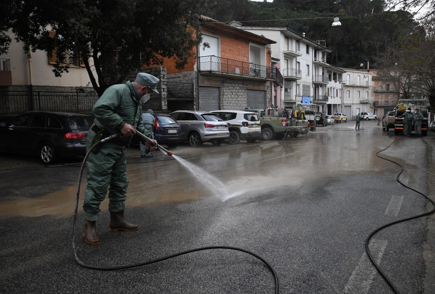 Alluvione a Bitti, sovralluogo del ministro Boccia e del capo della Protezione Civile Borrelli