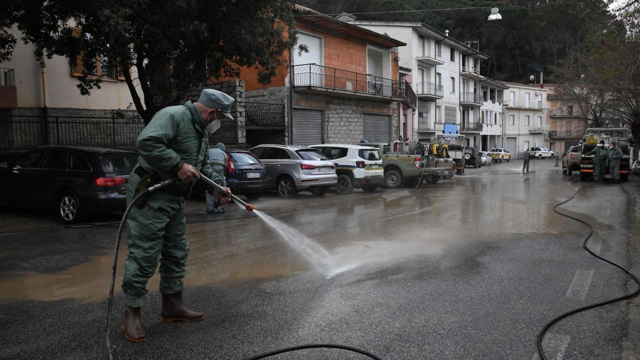 Alluvione a Bitti, sovralluogo del ministro Boccia e del capo della Protezione Civile Borrelli
