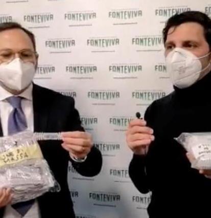 Salva orecchie in omaggio a scuola 