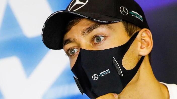La Mercedes vola in Bahrain anche col giovane Russell
