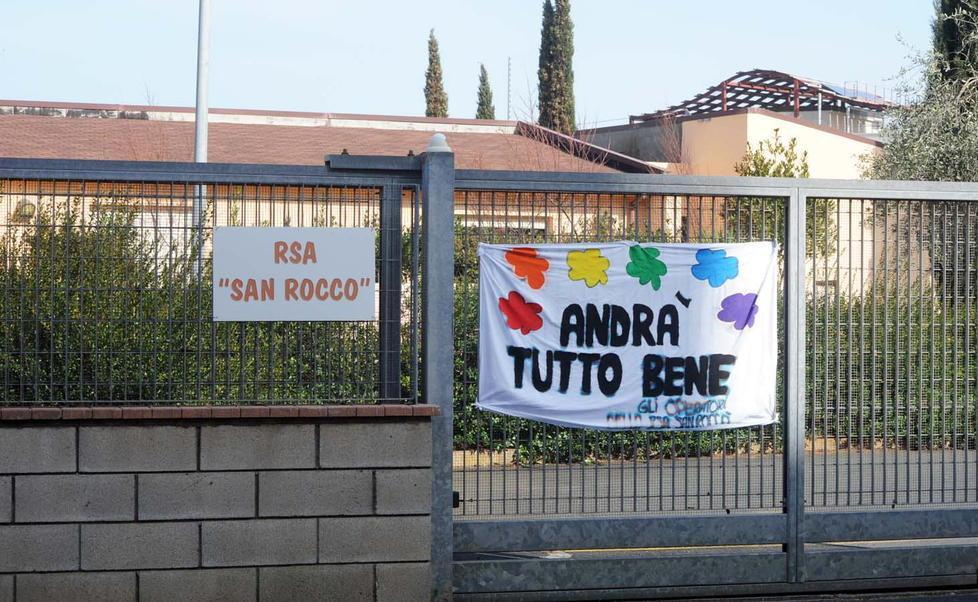 Forza Italia propone «le stanze degli abbracci» nelle Residenze sanitarie 