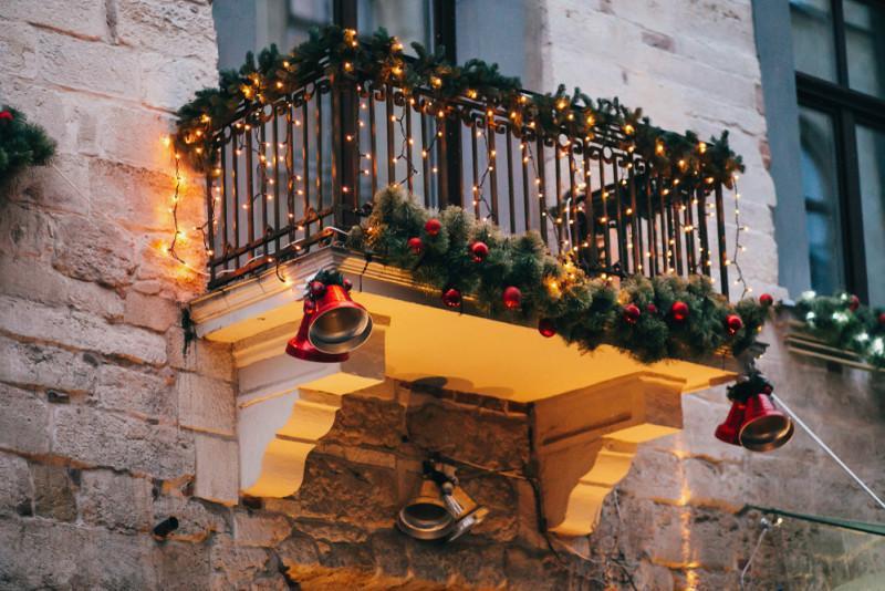 A Iolo rubano anche gli addobbi di Natale