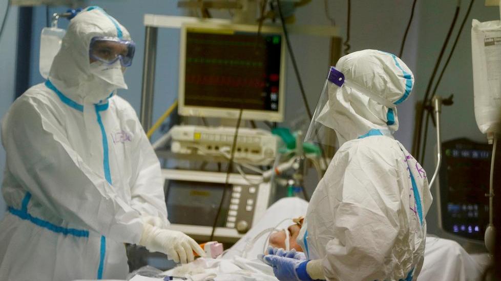 Covid, il ritorno in zona gialla si apre a Reggio con sette morti