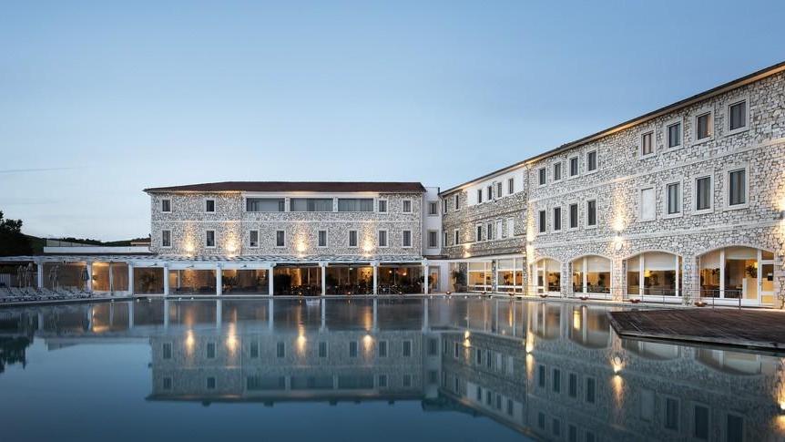 Terme di Saturnia Il resort è aperto per cure prescritte