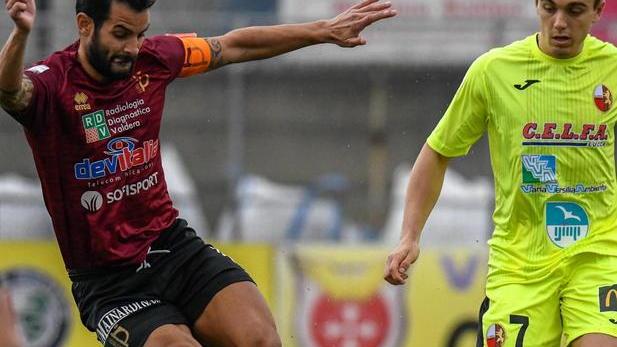 Il Pontedera oggi (ore 15) affronta il Como per rimettersi in carreggiata dopo i derby