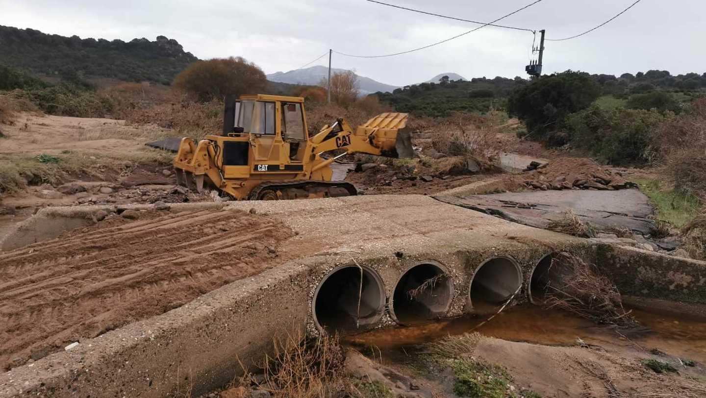 Venti strade di campagna cancellate dall’alluvione 