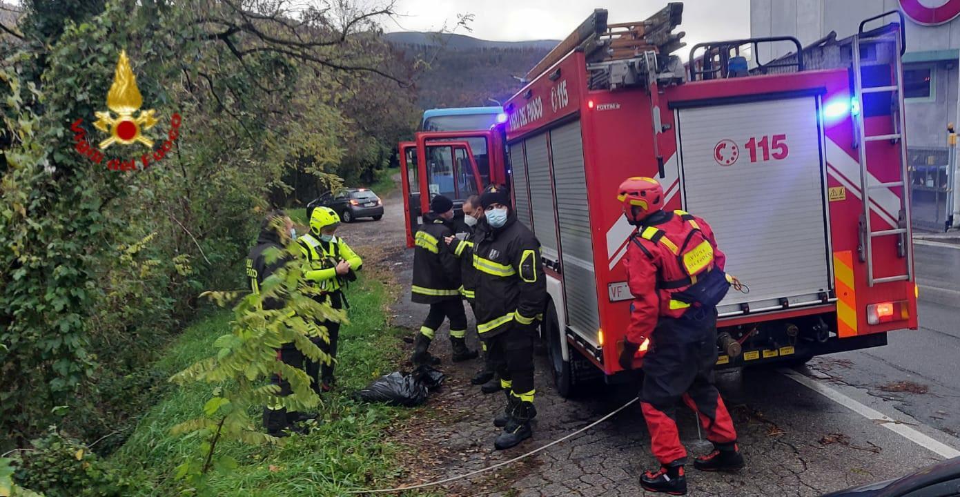 L'intervento dei vigili del fuoco a Vaiano