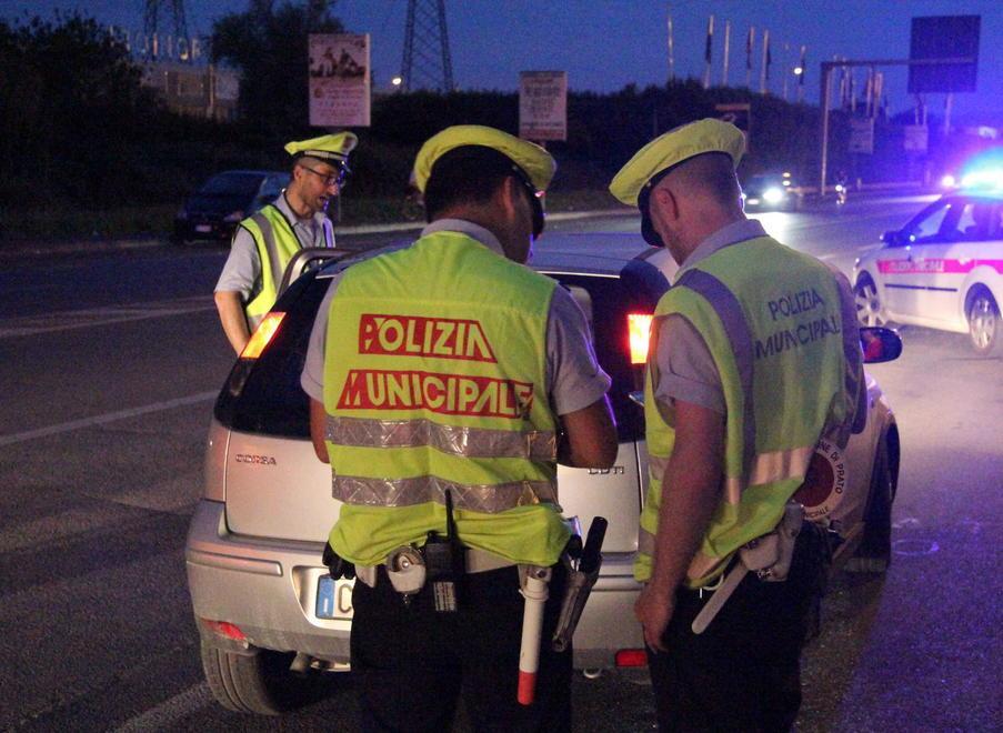 Scontro all’incrocio Donna ricoverata in gravi condizioni