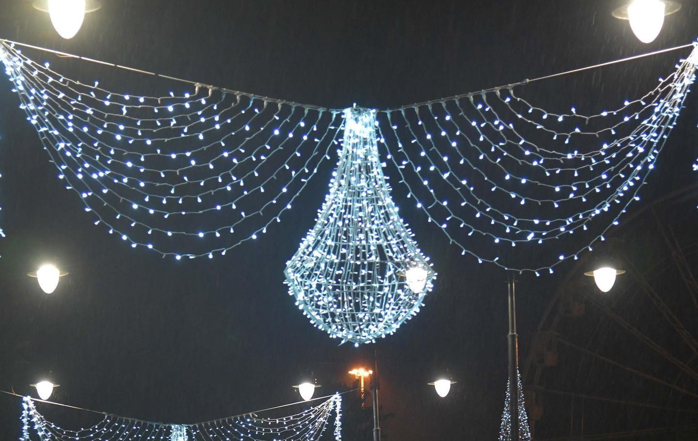 Luminarie in tre comuni, Palau dice no 