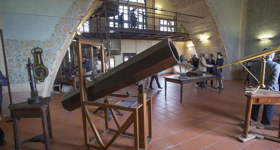 Modena In cima a Palazzo Ducale il meteo ha trovato casa grazie a Bianchi e Amici 