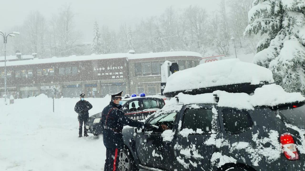 Controlli dei carabinieri nella giornata dell'Immacolata all’Abetone