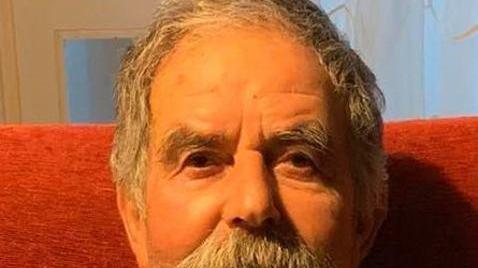 Mario, il volontario-spazzino ha ripulito i cunicoli-rifugio della II guerra mondiale